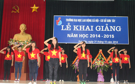 Trường Đại học LĐXH Cơ sở Sơn Tây tổ chức khai giảng năm học 2014 - 2015